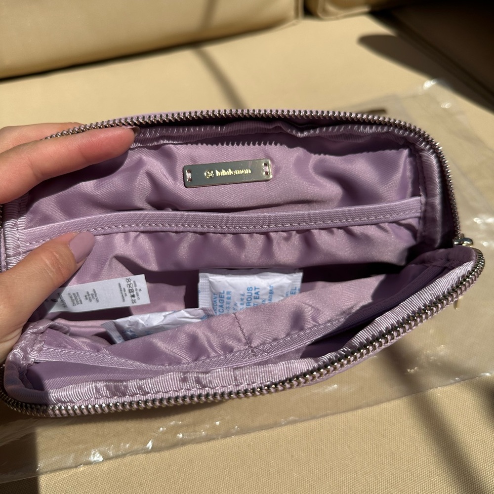Lululemon Everywhere Belt Bag Color: Antoinette Size: 1L - Picture 3 of 6